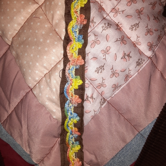 "Whatever Bag" Ladies Handmade Quilted Tote. - Picture 4 of 7